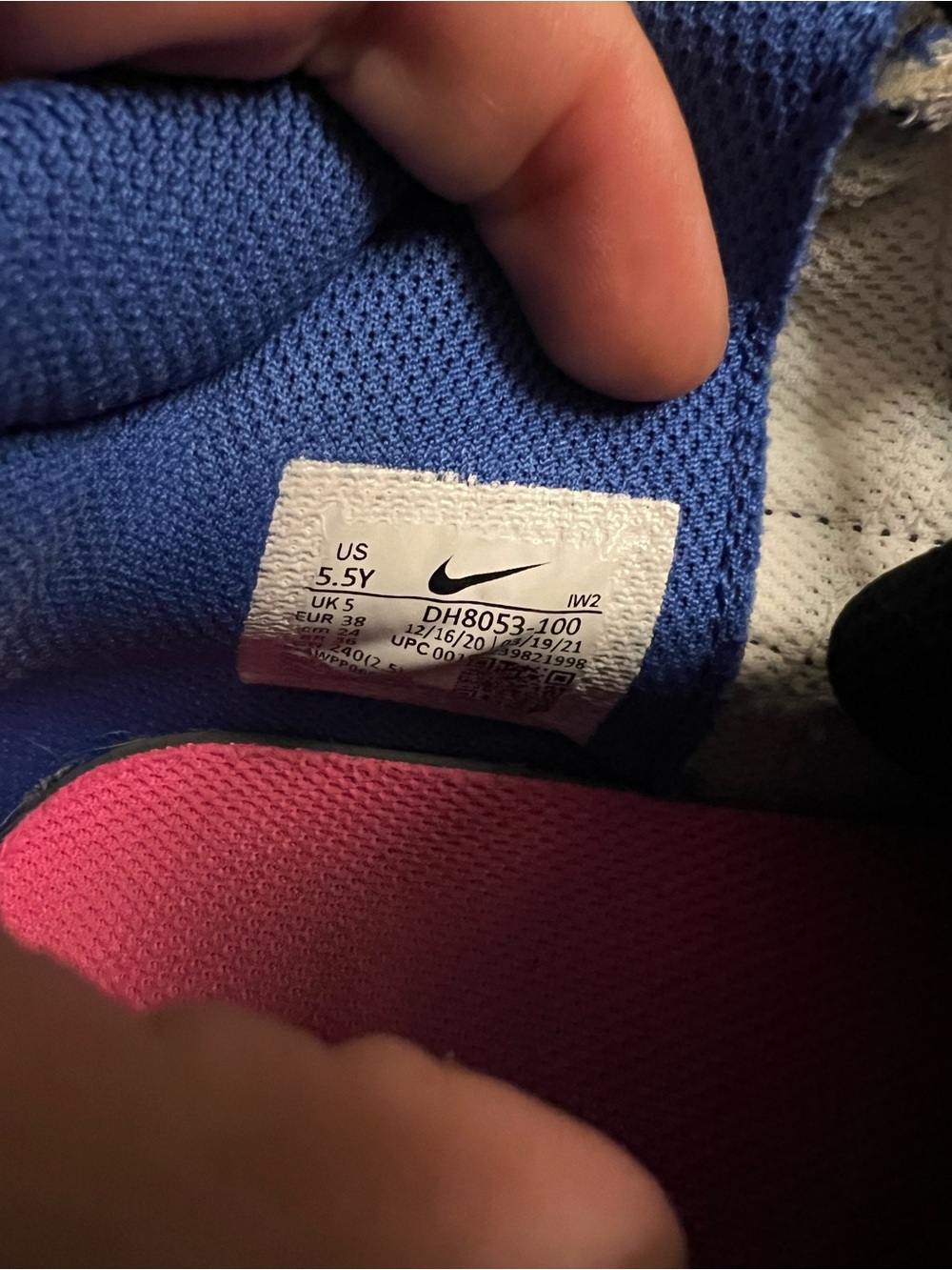 NIKE Team Hustle D10 SE Space Jam Basketball Sneakers White Blue Pink Girl's 5.5 - Picture 10 of 10